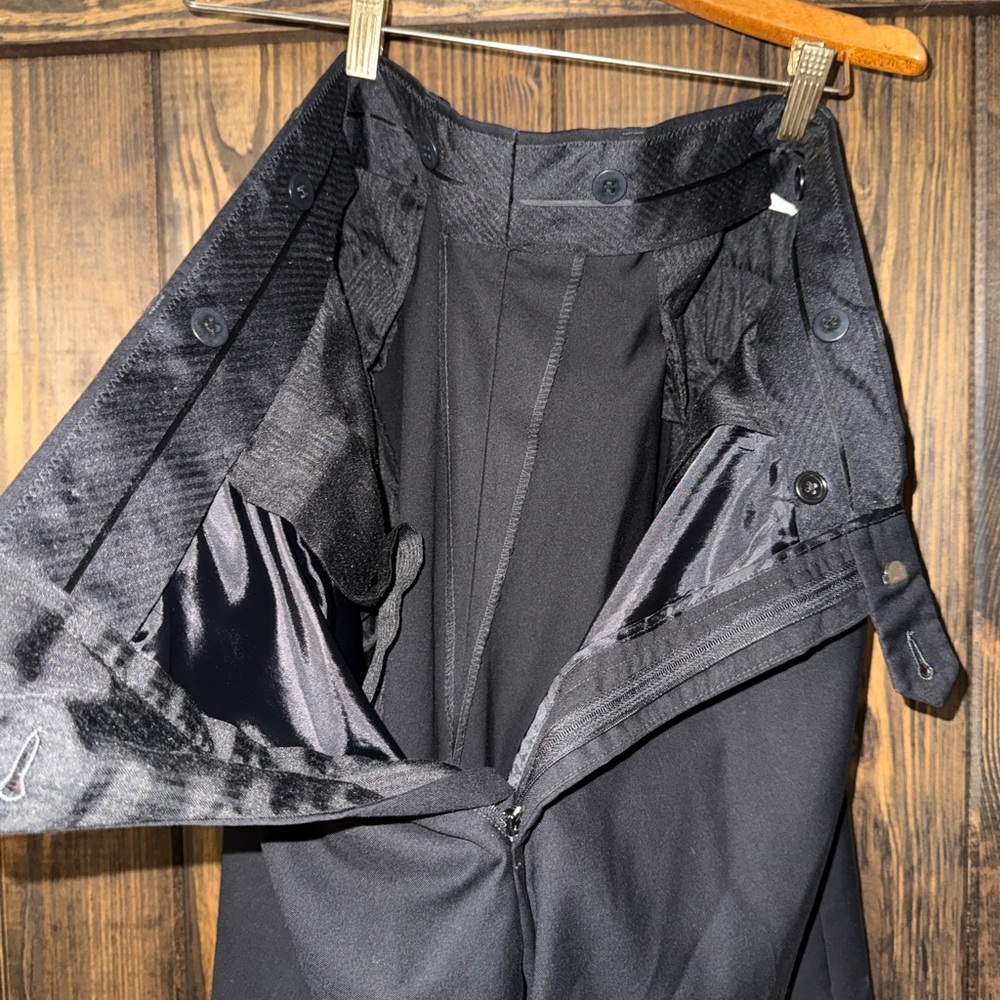 Men's Classic Suit - Picture 7 of 7